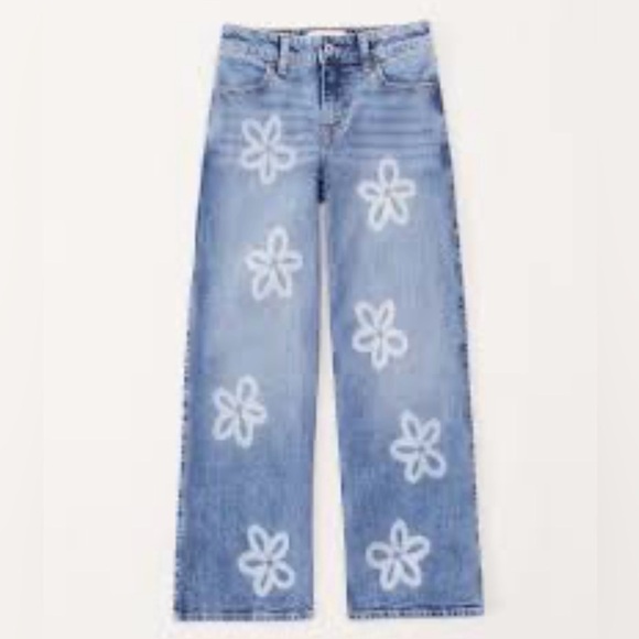 Abercrombie Kids Blue Straight Leg Jeans with Floral Design - Picture 3 of 14